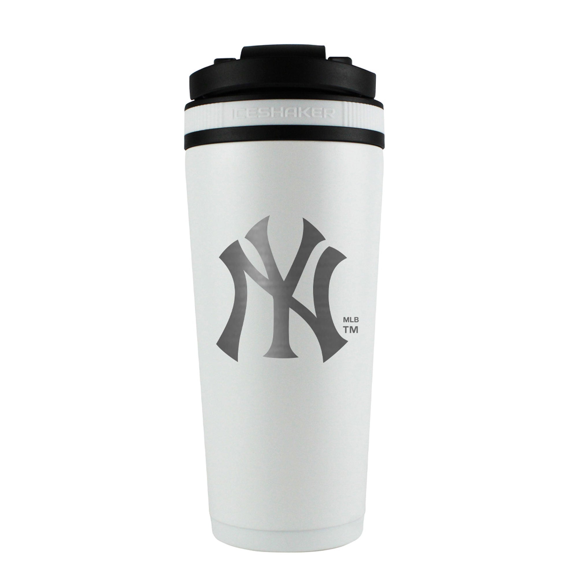 Officially Licensed New York Yankees 26oz Ice Shaker - White