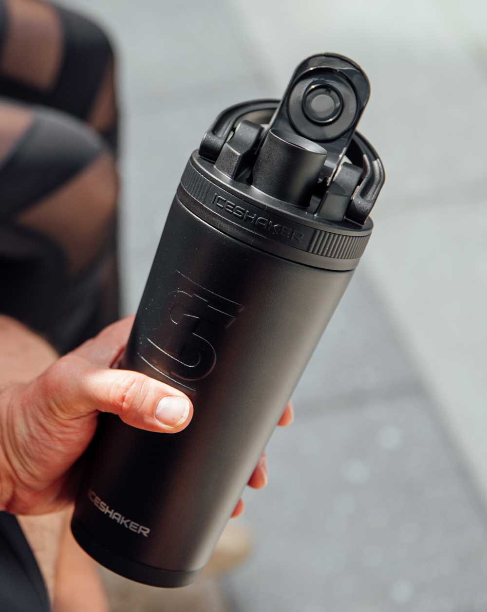 5 Reasons Why Ice Shaker Bottles are the Best Option for Keeping Drinks Cold